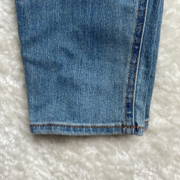 Old Navy high-rise super skinny mid wash jeans, never worn wow - Picture 2 of 7